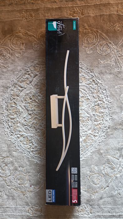 Vând plafoniera / lampa/ lustra Ergo