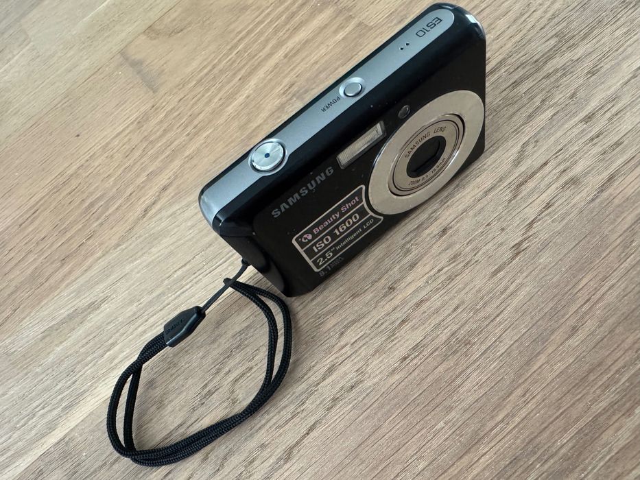 Aparat foto digital Samsung ES10 8.1 MP + cutie originală + card SD + încărcător