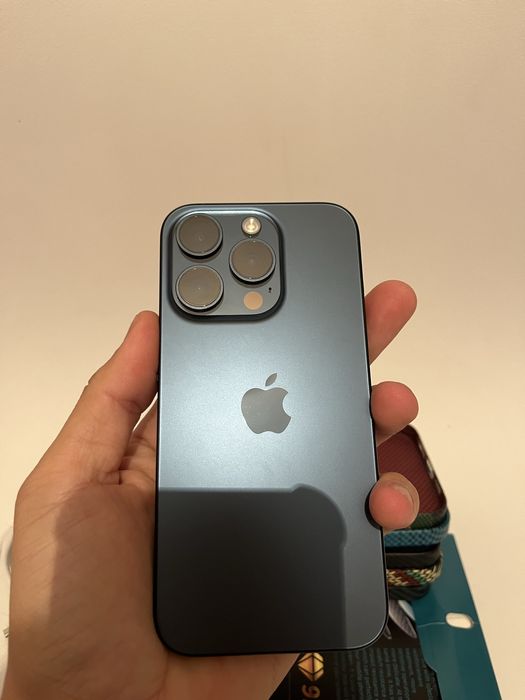 Iphone 15 pro в отличном состоянии