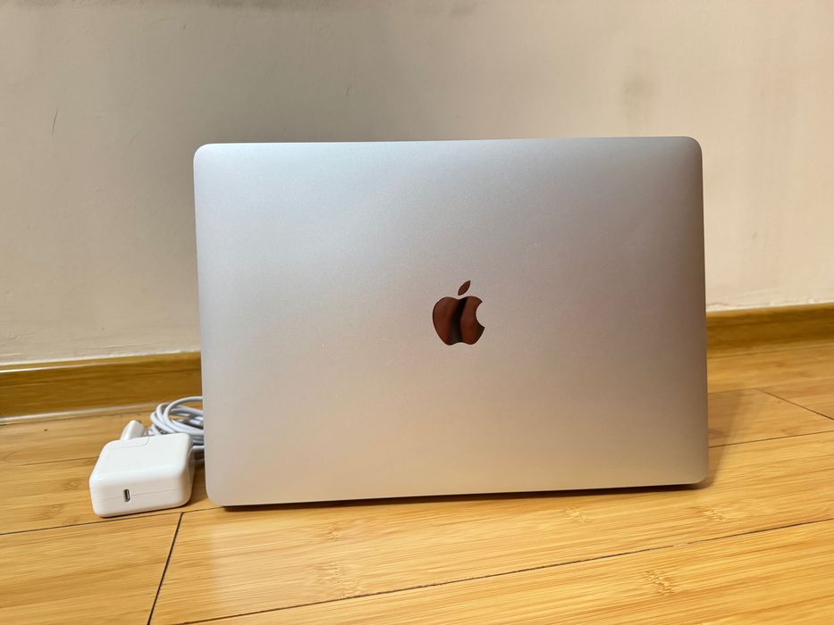 MacBook Air M1 2020