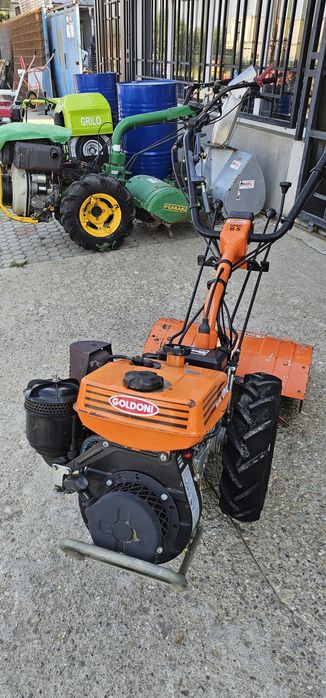 Motocultor profesional Goldoni uno 8Lombardini