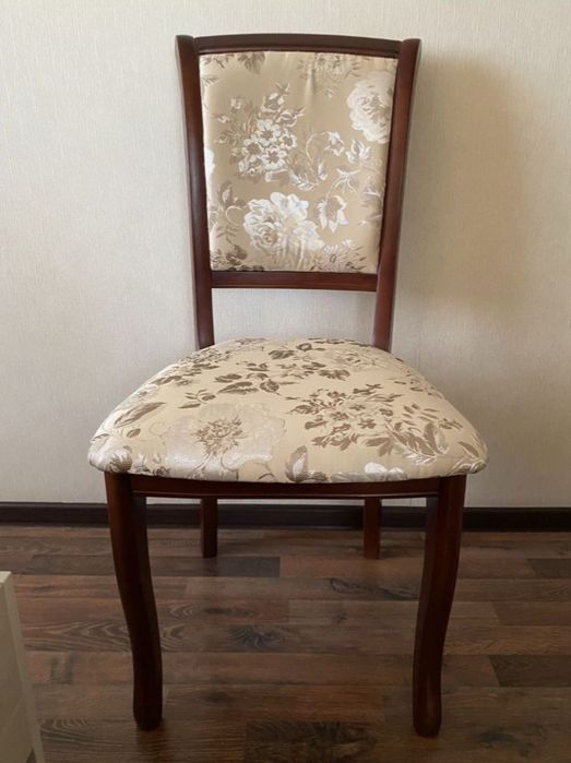 Продам Стол и Стулья