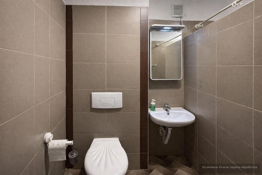 Тристаен, под наем, Център-Докторски паметник