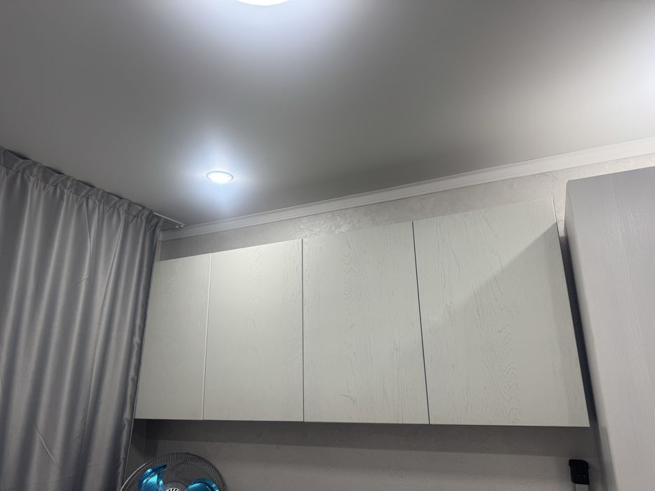 продам полки навесные