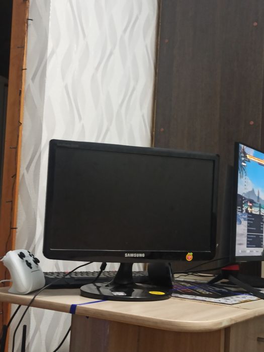 продам монитор самсунг