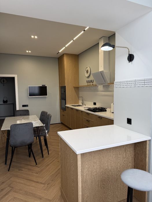 Сдам посуточно элитную квартиру