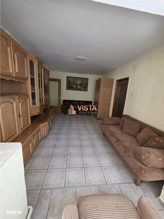 Apartament 4 camere, zona Racadau