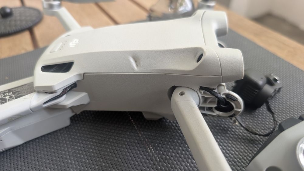 Drona Dji mini 3 pro
