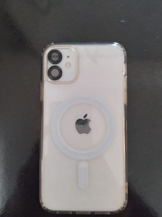 Продам Айфон 11/128