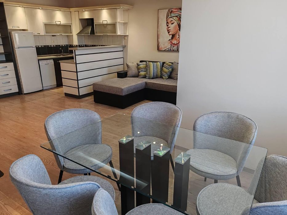 Дава се под наем Мезонет в Пловдив, Каменица 1 - 140 кв.м за 663 € - Снимка #1