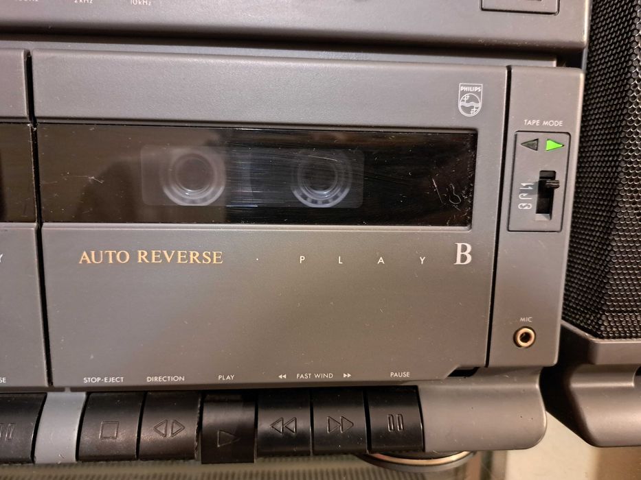 Boombox, radio casetofon Philips AZ8704