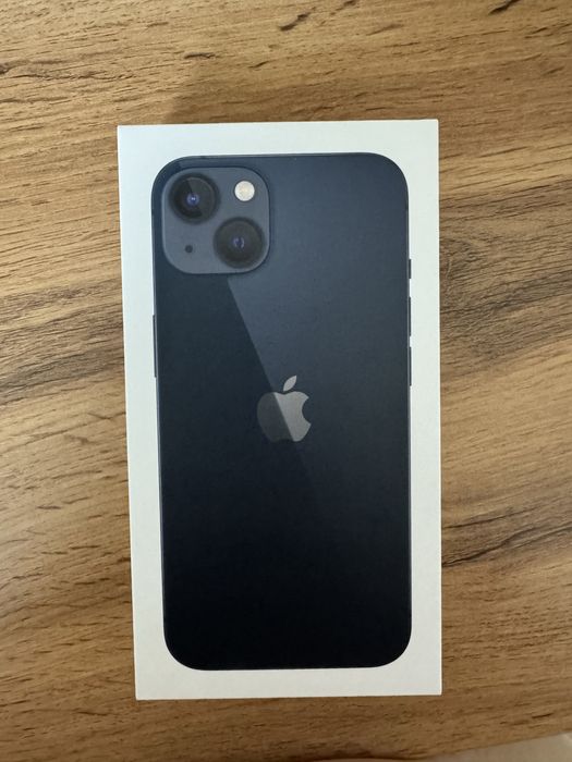 Продам Iphone 13