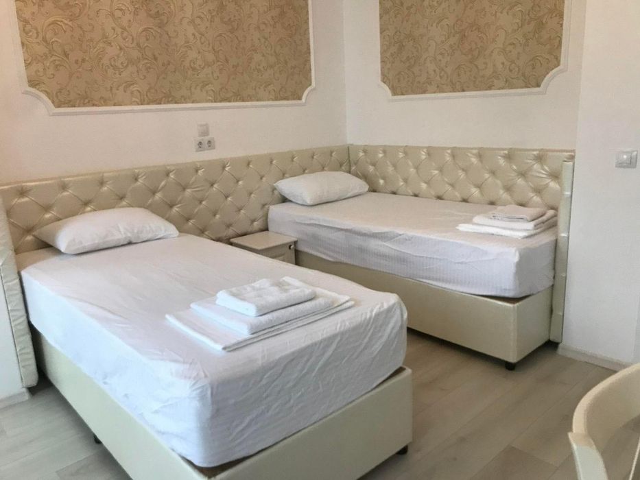 Дава се под наем Къща в Бургас, Сарафово - 120 кв.м за 1326 € - Снимка #3