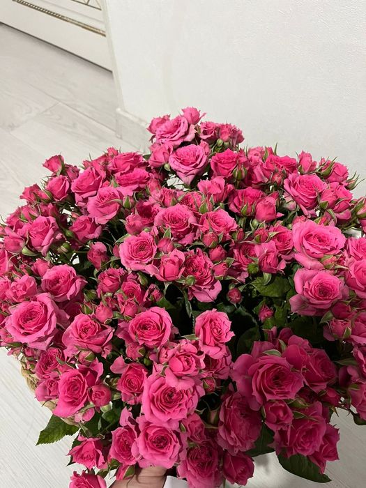 Свежи букет бар түнде келген