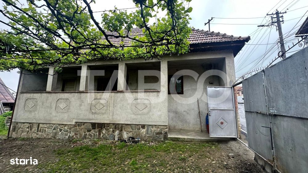 Casa individuala teren liber 300 mp de vanzare cu Rasinari Sibiu