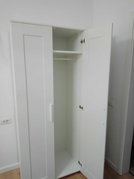 montare mobila pat comoda noptiera birou dulap etajera vitrina canapea