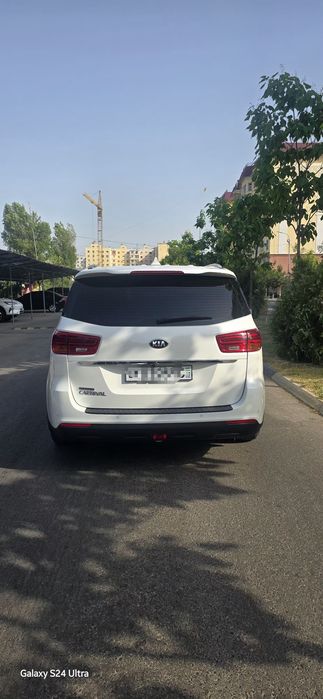 Kia Carnival 3 Grand (Dubai/variant)