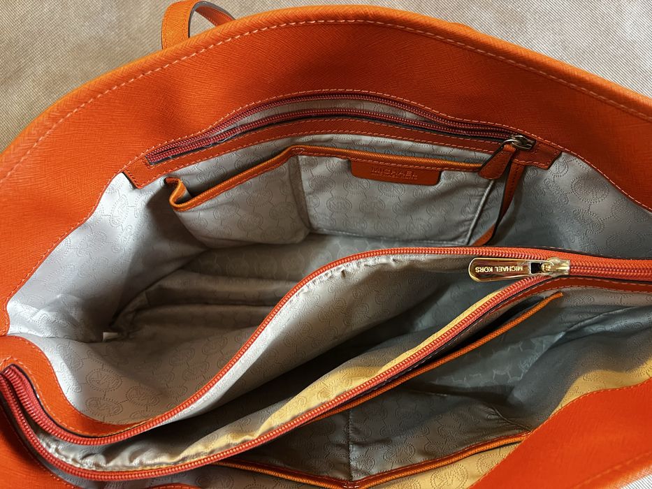 Michael Kors чанта