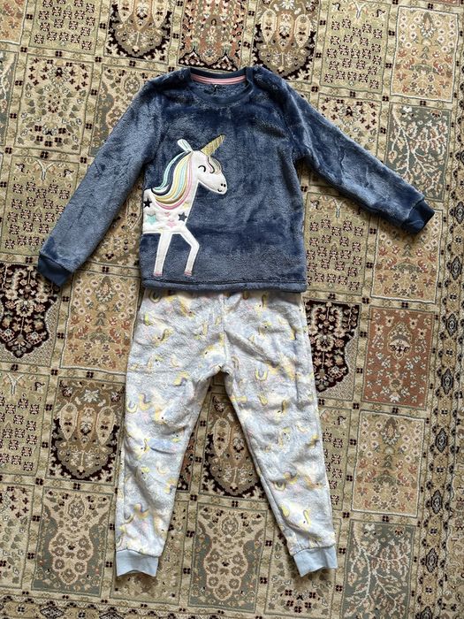 Пижама для девочки новая на 4 года