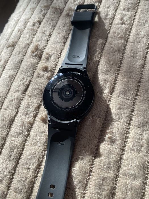 смарт часы Samsung galaxy Watch 4