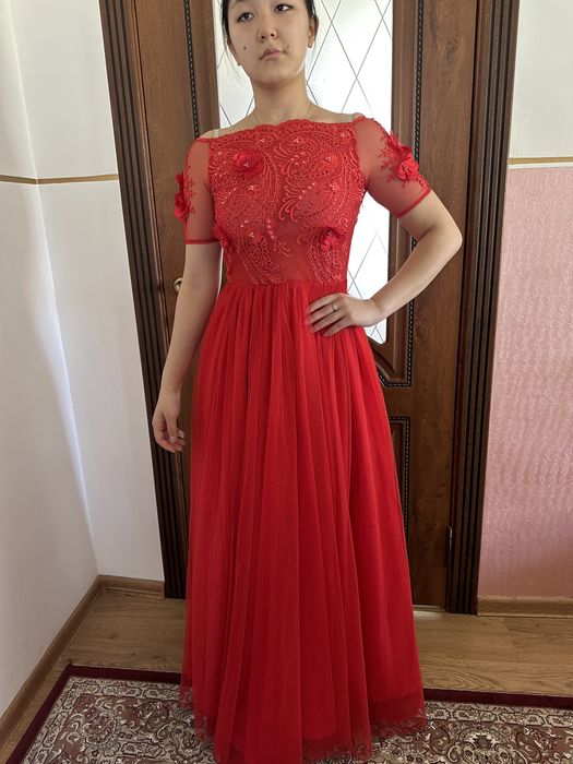 Продам платье новое