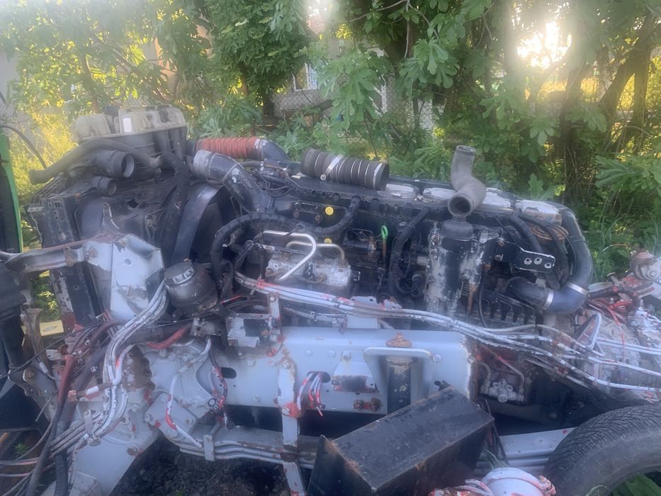 Cap tractor iveco  cursor anul 2002 motor si cutie man  Tga 2002