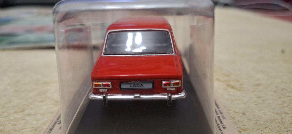 ВАЗ Жигули 2101 / Булгар Рено 8 - 1:43