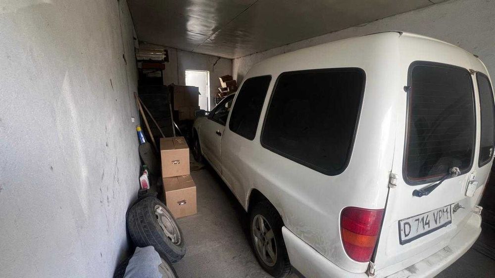 Продается автомобиль марки Volkswagen Caddy