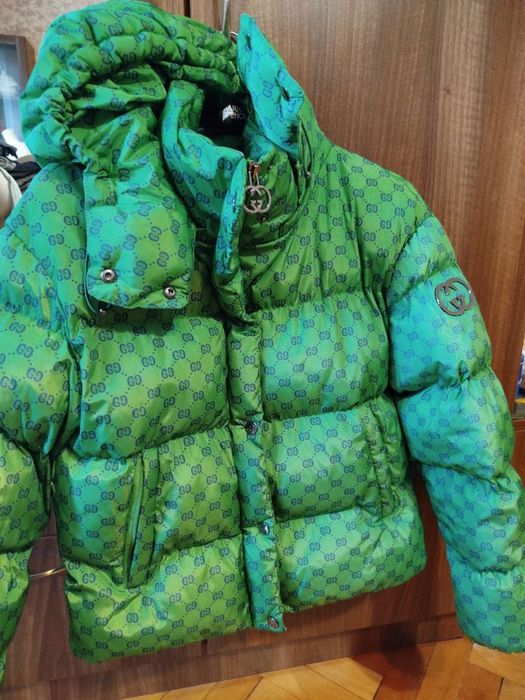 Яке Gucci в отлично състояние,размер ХS