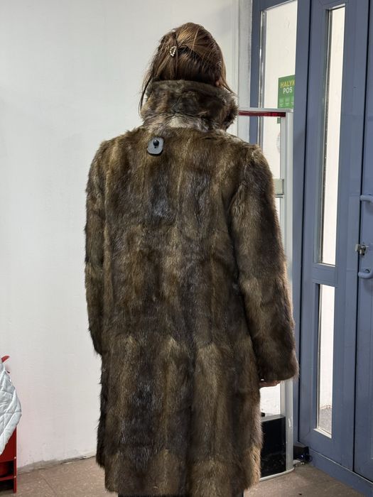 Шуба натуральная 48 размер срочно
