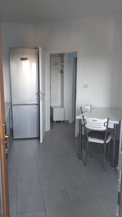 Închiriez apartament 2 camere
