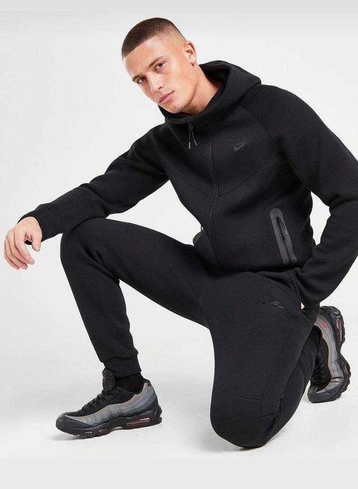Compleuri Nike Tech Fleece Full
