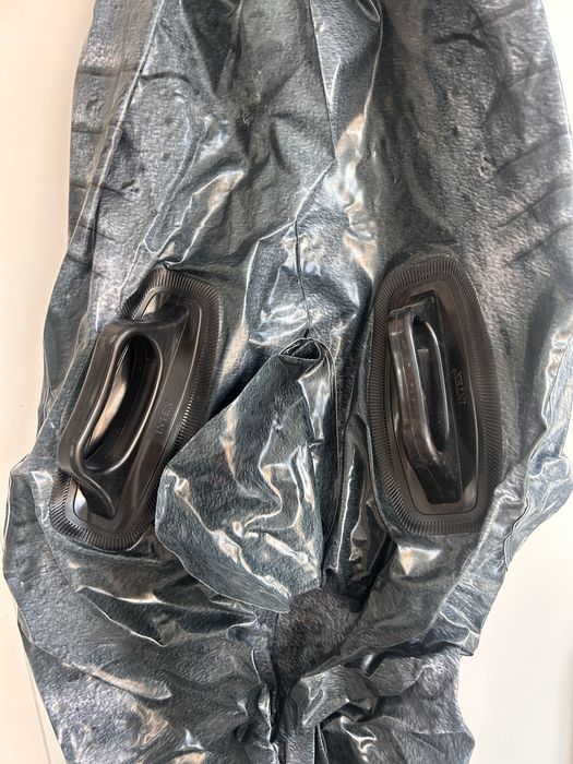 Продам надувную акулу