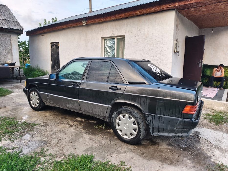 Продам мерседеса 190