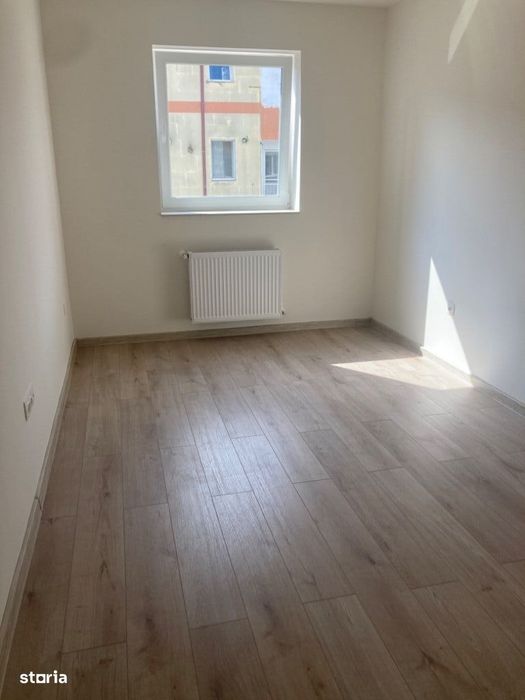 Apartament 2 camere de vanzare — fotografia 1