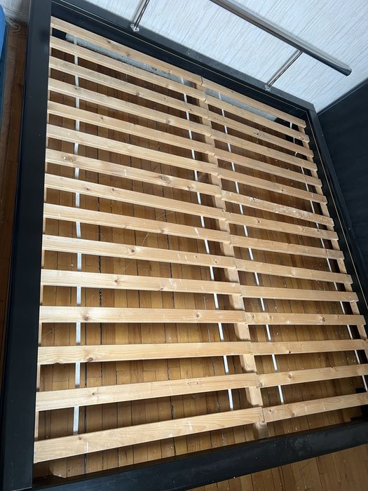 Продаю мебель двухспальная кровать