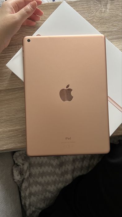 IPad  8-го поколения
