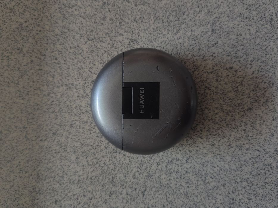 Прoдам наушники Huawei