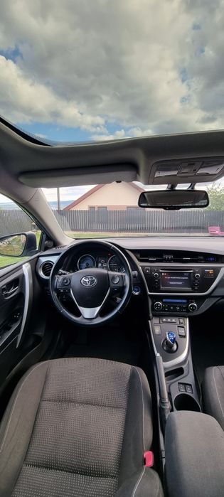 Toyota Auris Hybrid