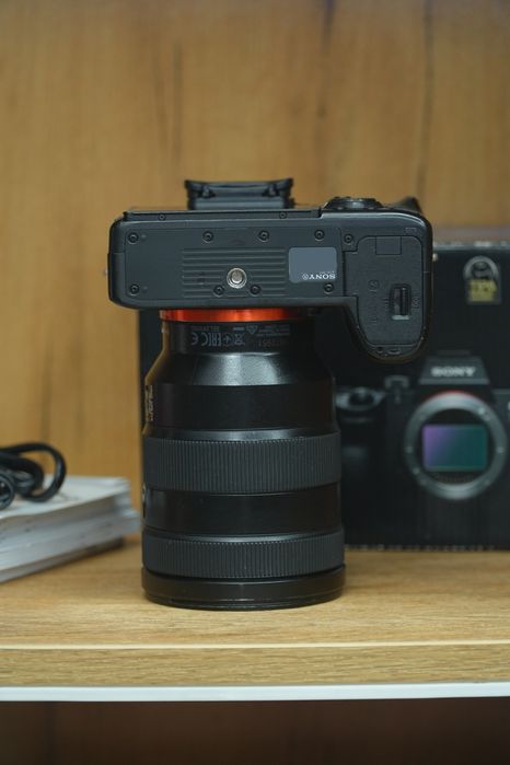 Sony A7 III 4K 24-105mm F4 OSS G master yaxshi holatda