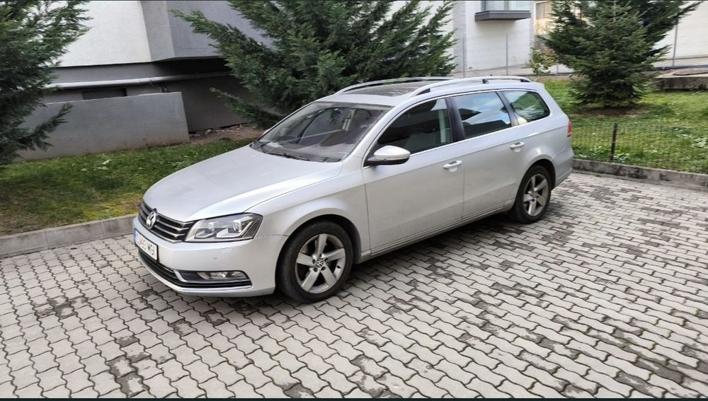 VOLKSWAGEN Passat 2012