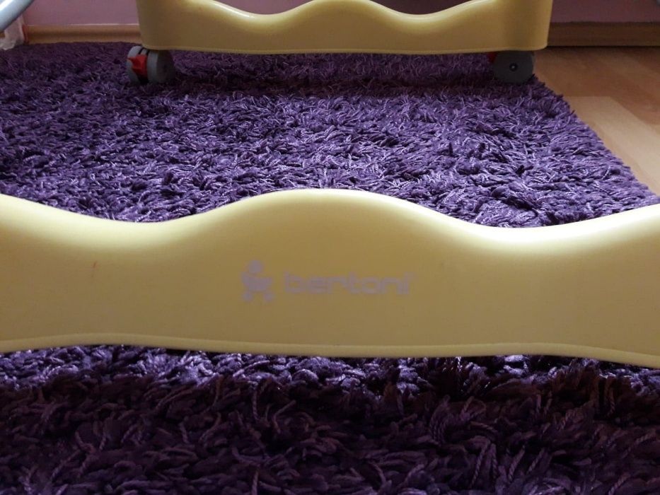 Masuta bebelusi Bertoni /Scaun de masa bebelusi  pret redus