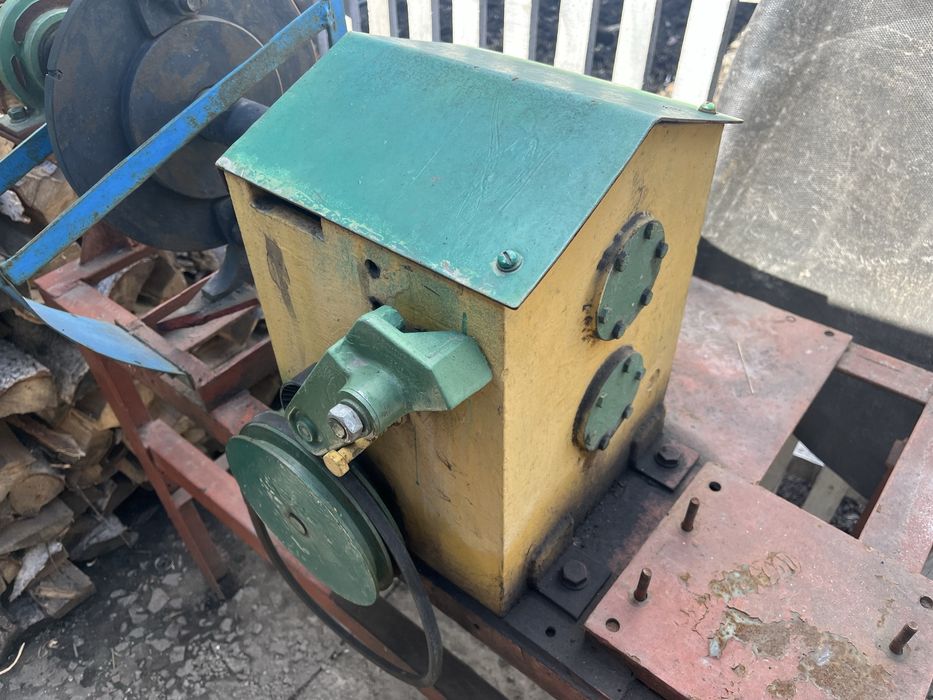 Станок для колки дров, самодельный