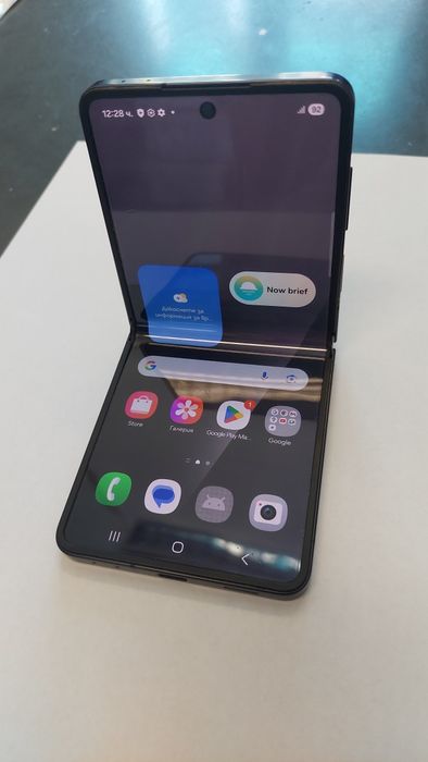 Samsung Z Flip 7 512GB  Нов