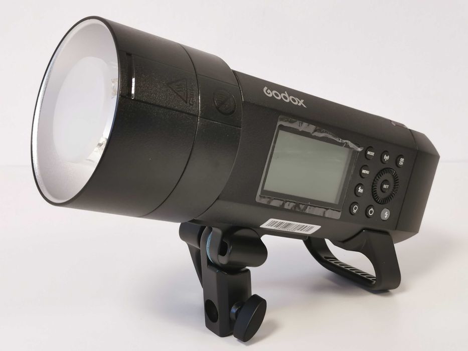 Godox AD400 Pro светкавица