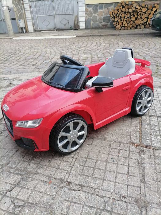 Акумулаторна кола с родителски контрол 6V AUDI TT ЧЕРВЕН