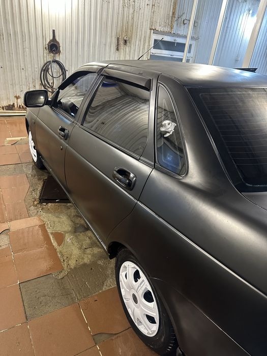 Продам Приору 2010 год