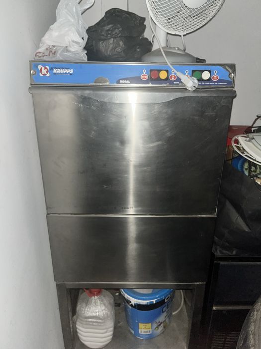 Vand masina de spalat vase profesionala