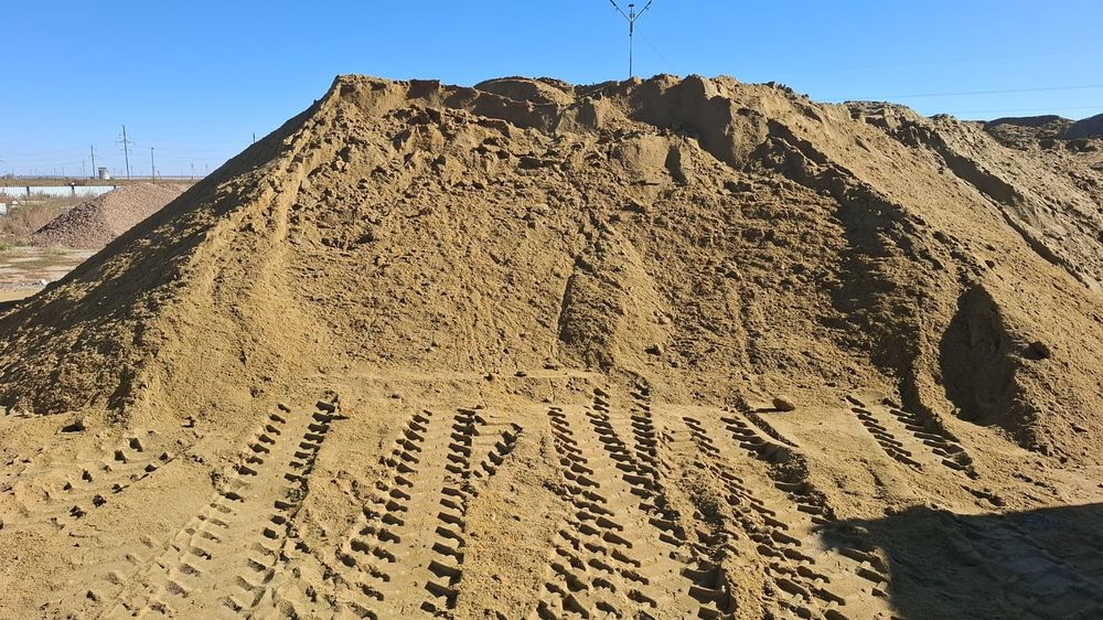 Песок строительный и Речной песок