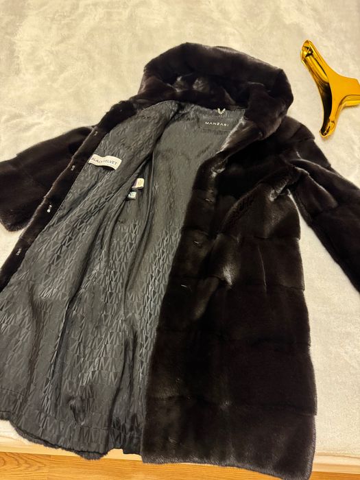 #11 Шикозно палто от норка с качулка Manzari.Гърция.Палто от визон.